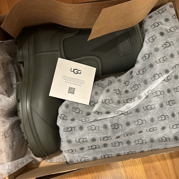 UGG-Droplet Mid-Forest Night - Picture 7 of 10